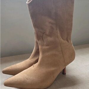 Pointed Mid-Calf Heeled Boots in Tan Suede